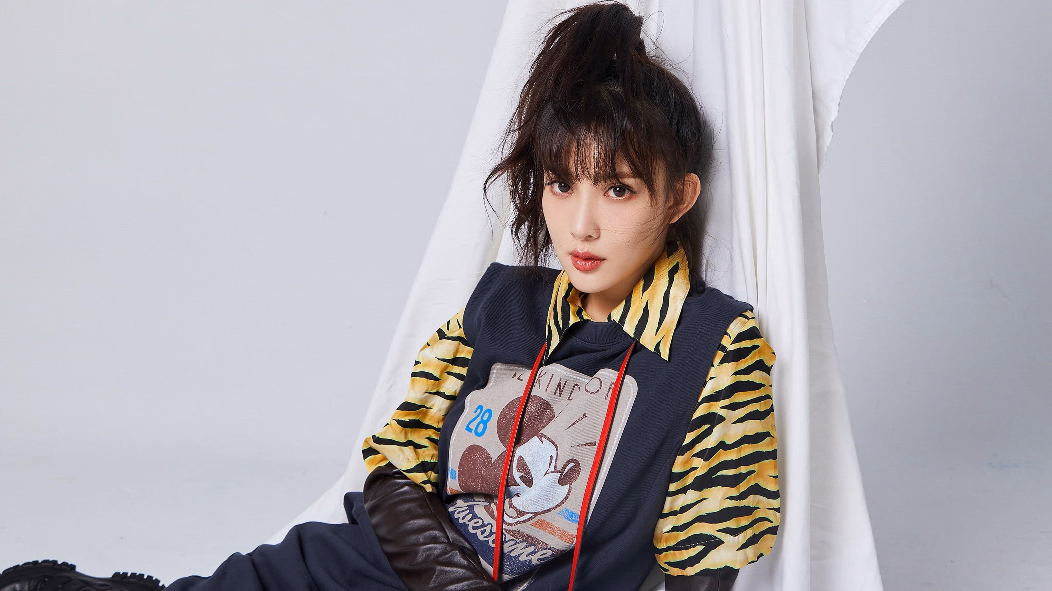 KAIYUN 中国大陆-荒野行动“全民突围”线上线下同步进行，精彩不容错过，荒野行动线下比赛视频