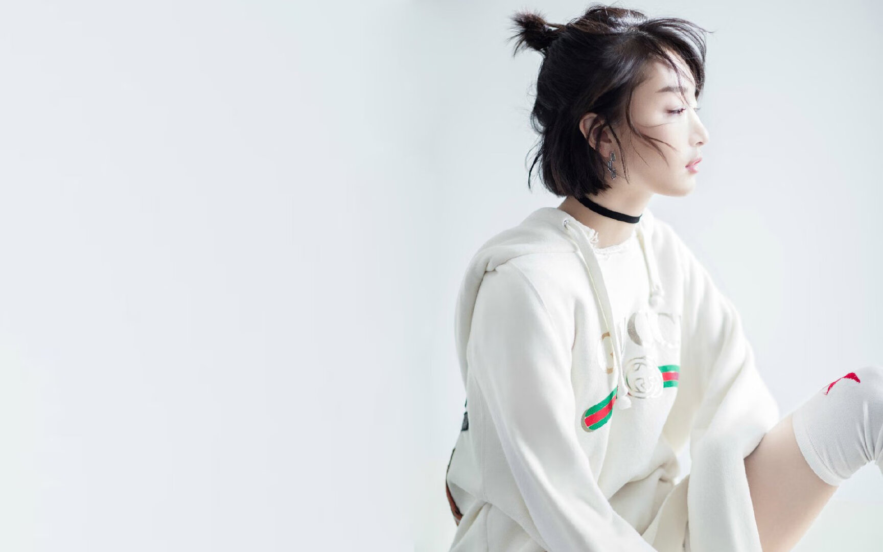 豪门球队在锦标赛中大放异彩，取得辉煌胜利，豪门球员