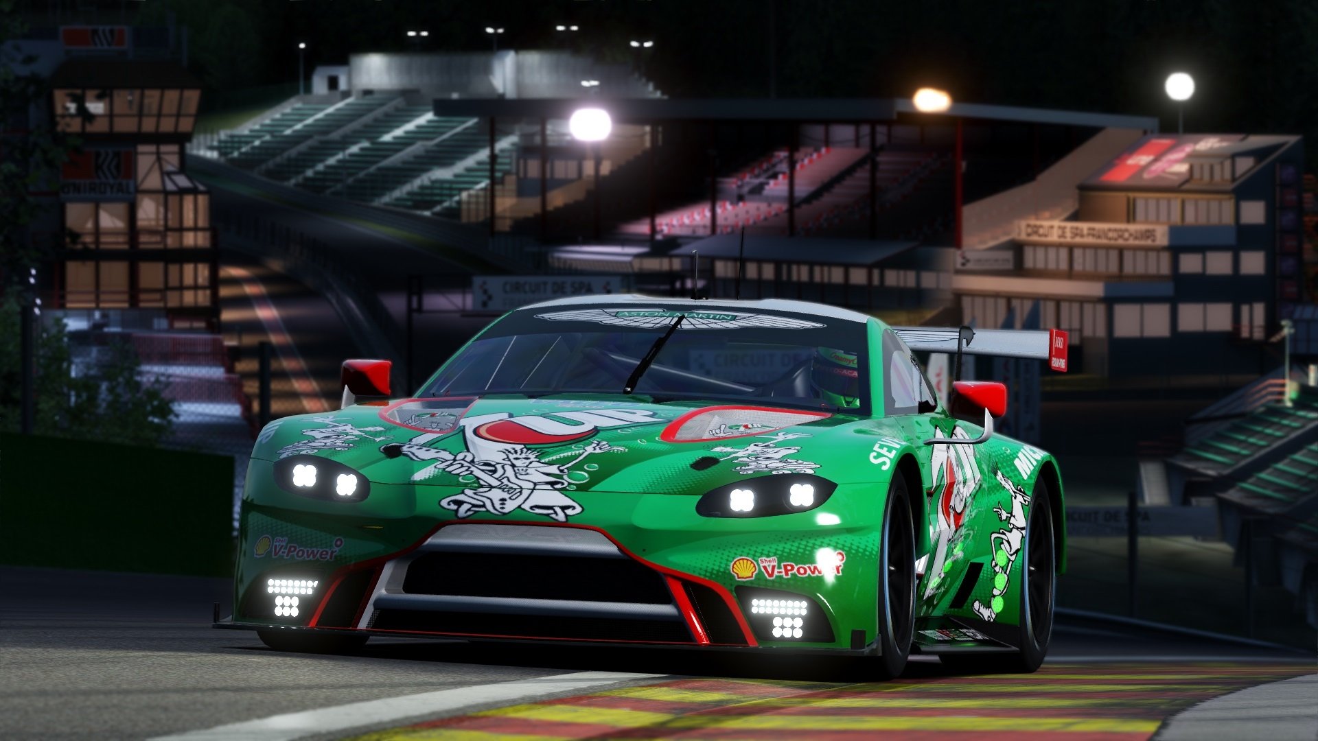 热火锋线球员通过拉伸训练保持身体柔韧性,热火前锋